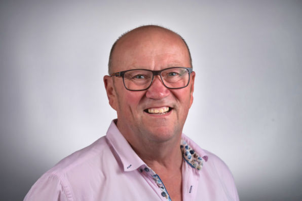 Male corporate headshot taken at JPH Studio